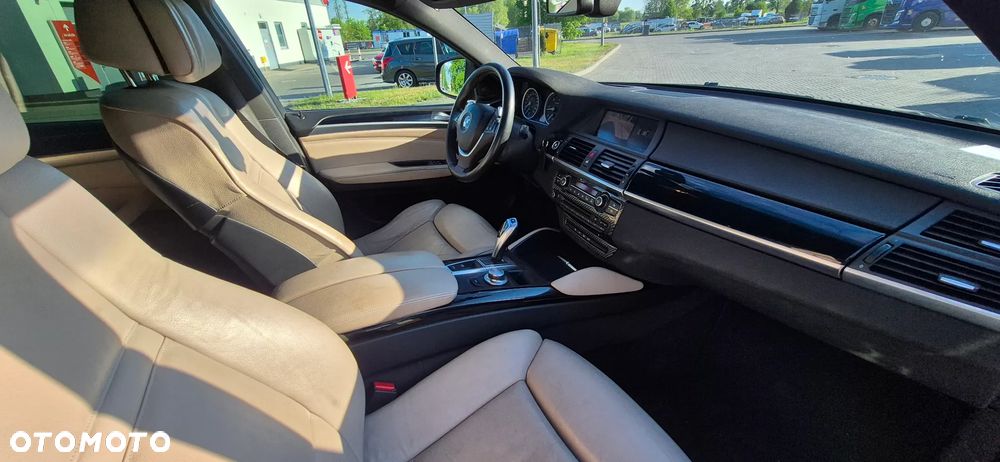 BMW X6 - 10