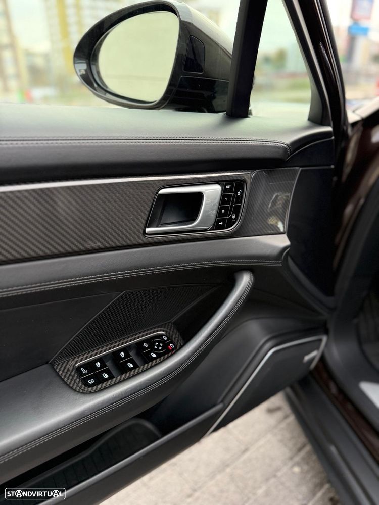 Porsche Panamera Sport Turismo 4 E-Hybrid - 14