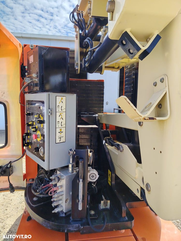 JLG 3E300 AJ - 8