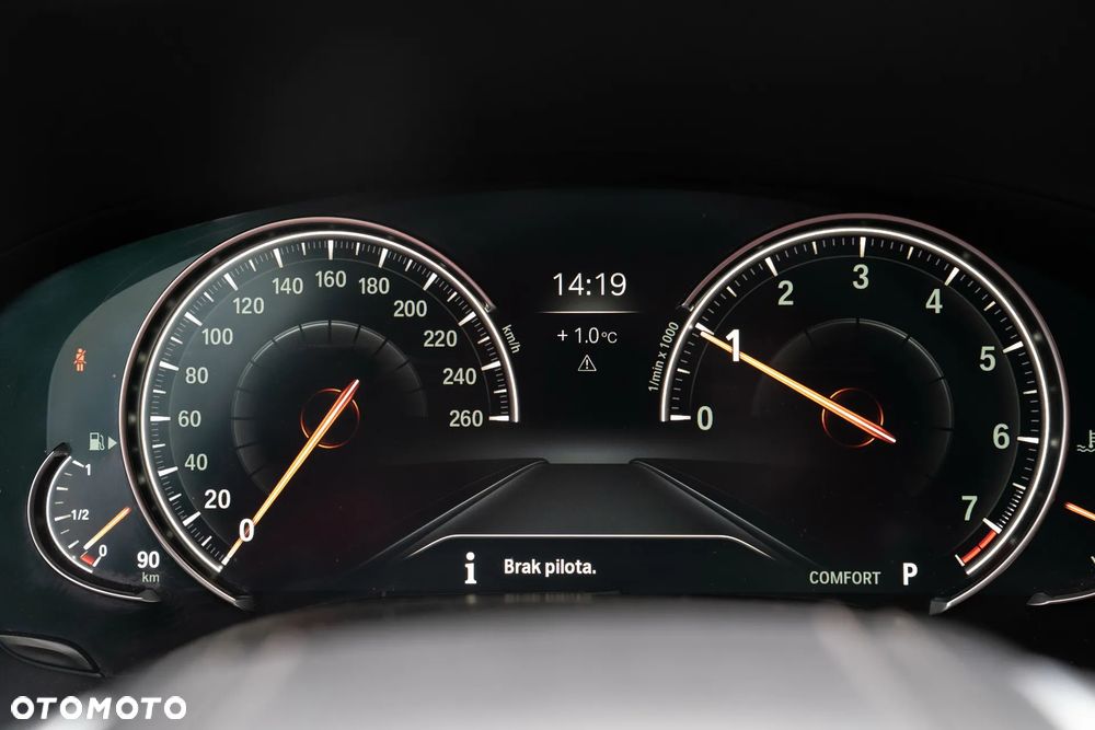 BMW Seria 7 740Li - 16