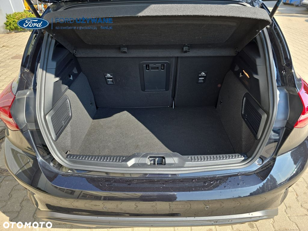 Ford Focus - 11