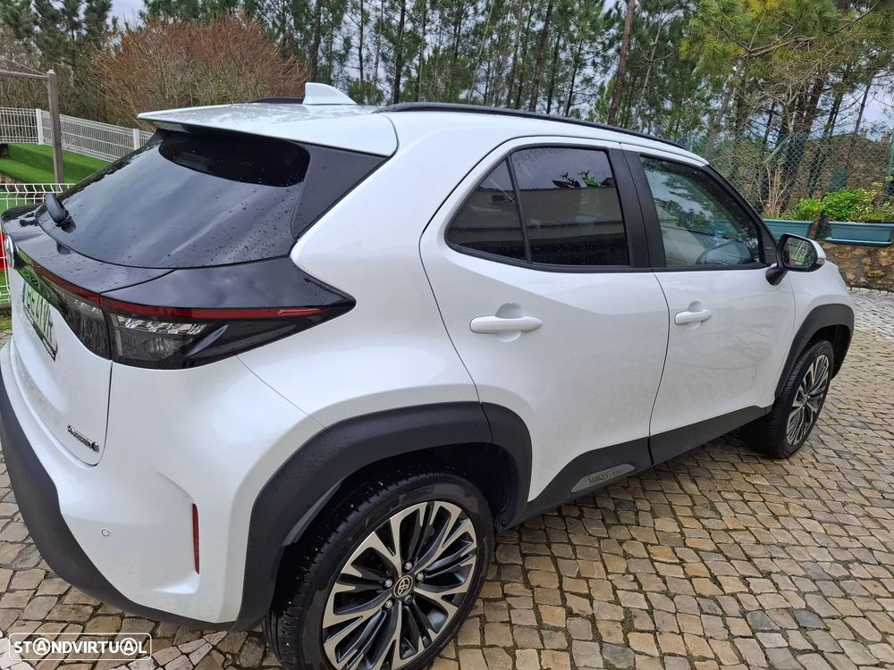 Toyota Yaris Cross 1.5 HDF Luxury - 4