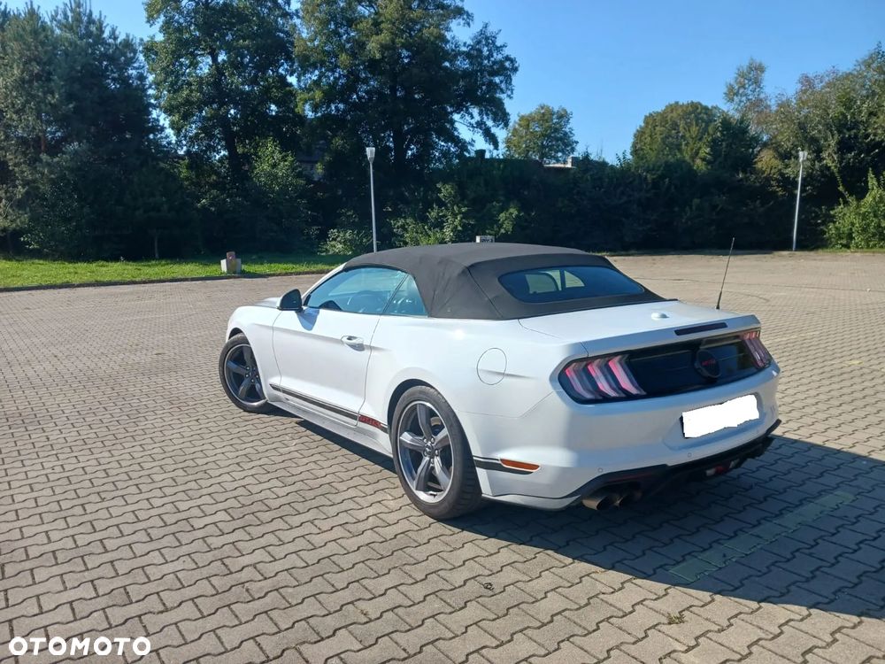 Ford Mustang 5.0 V8 GT - 14