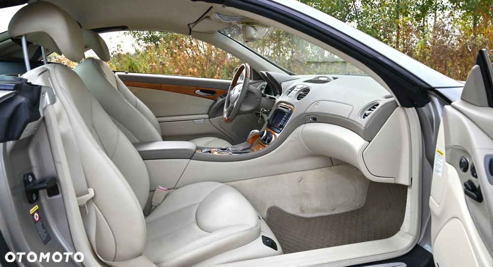 Mercedes-Benz SL - 31