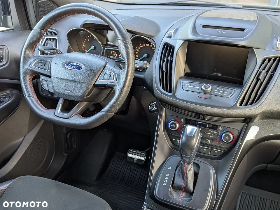 Ford Kuga 2.0 TDCi 4x4 ST-Line - 18