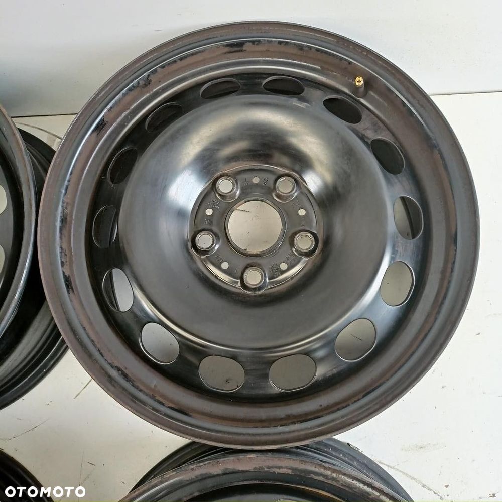 Felgi 5x112 16 Seat Leon + Kołapki 4szt (F2171) - 3