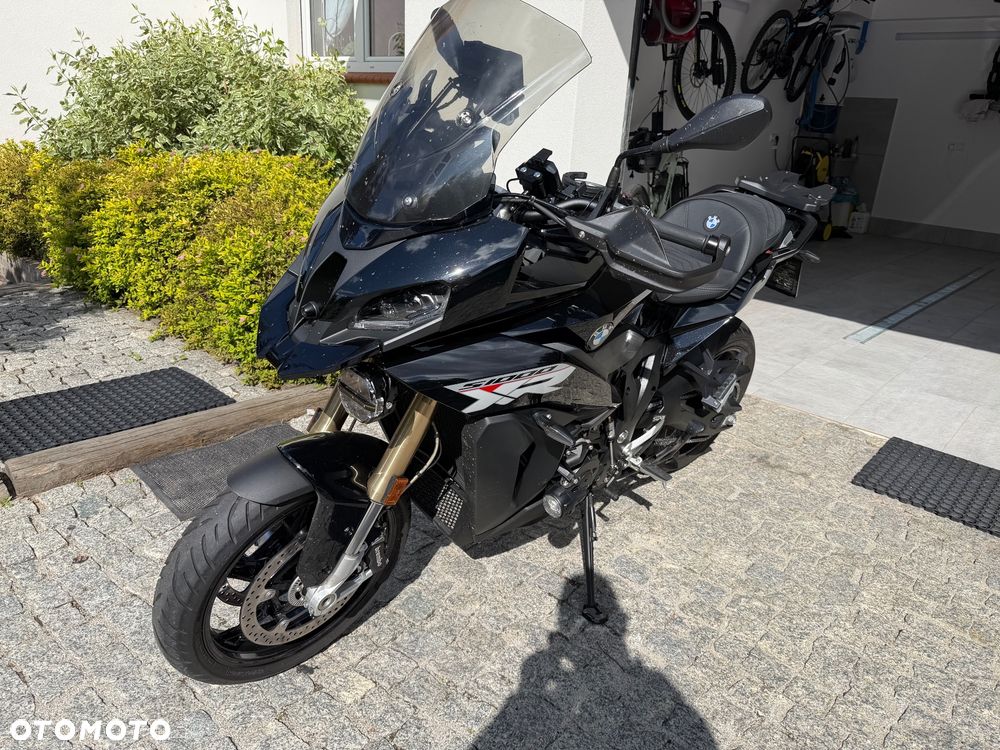 BMW XR - 1