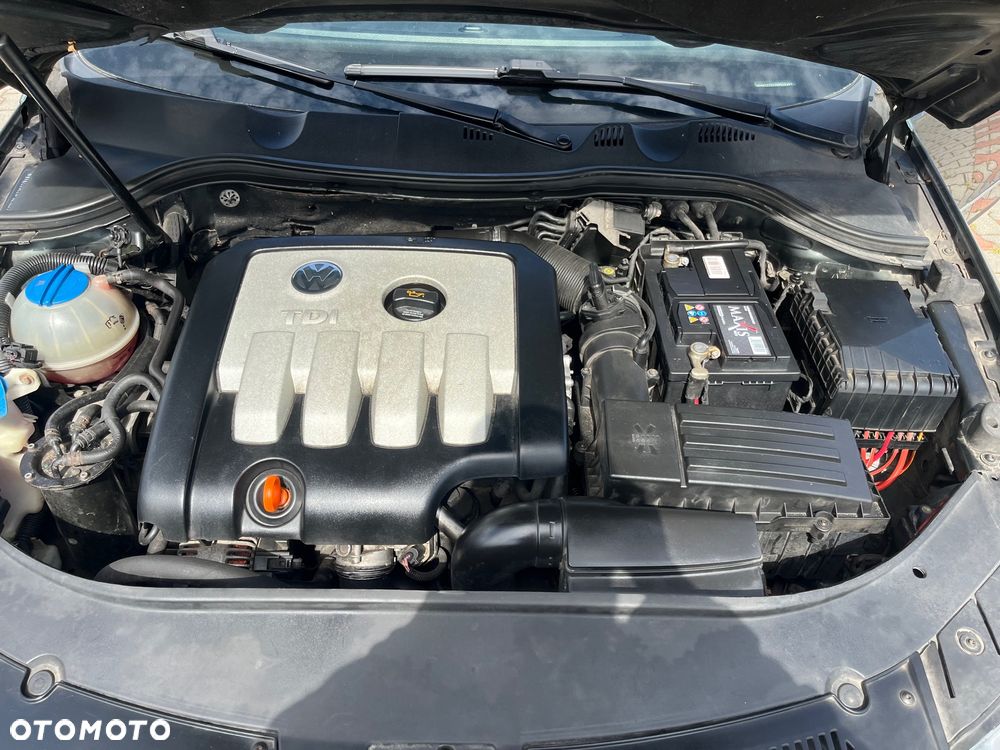 Volkswagen Passat 2.0 TDI Comfortline - 10