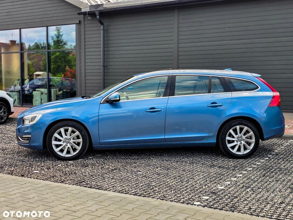 Volvo V60 D3 Summum - 2