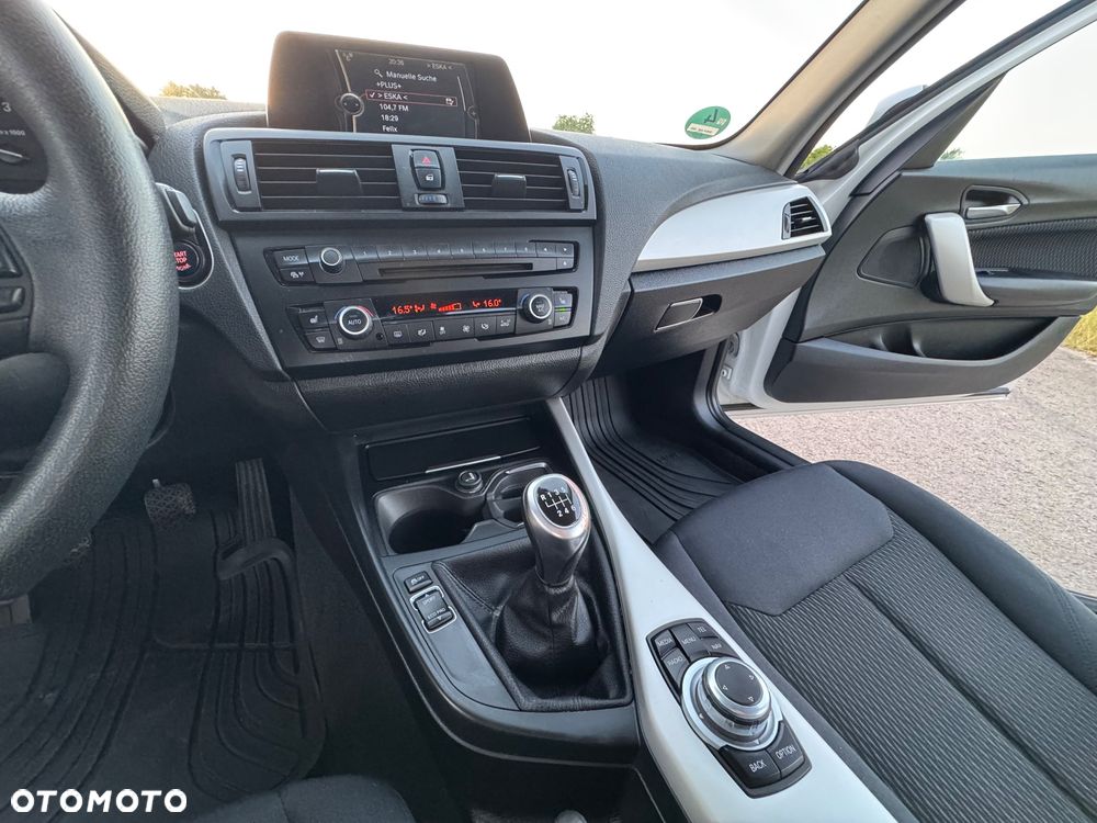 BMW Seria 1 118d DPF Edition Sport - 32