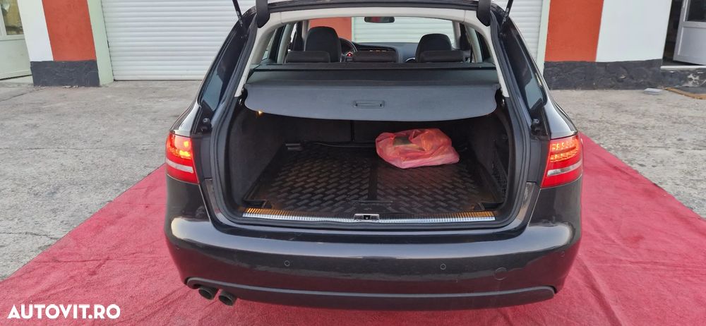 Audi A4 Avant 2.0 TDI DPF Ambiente - 17