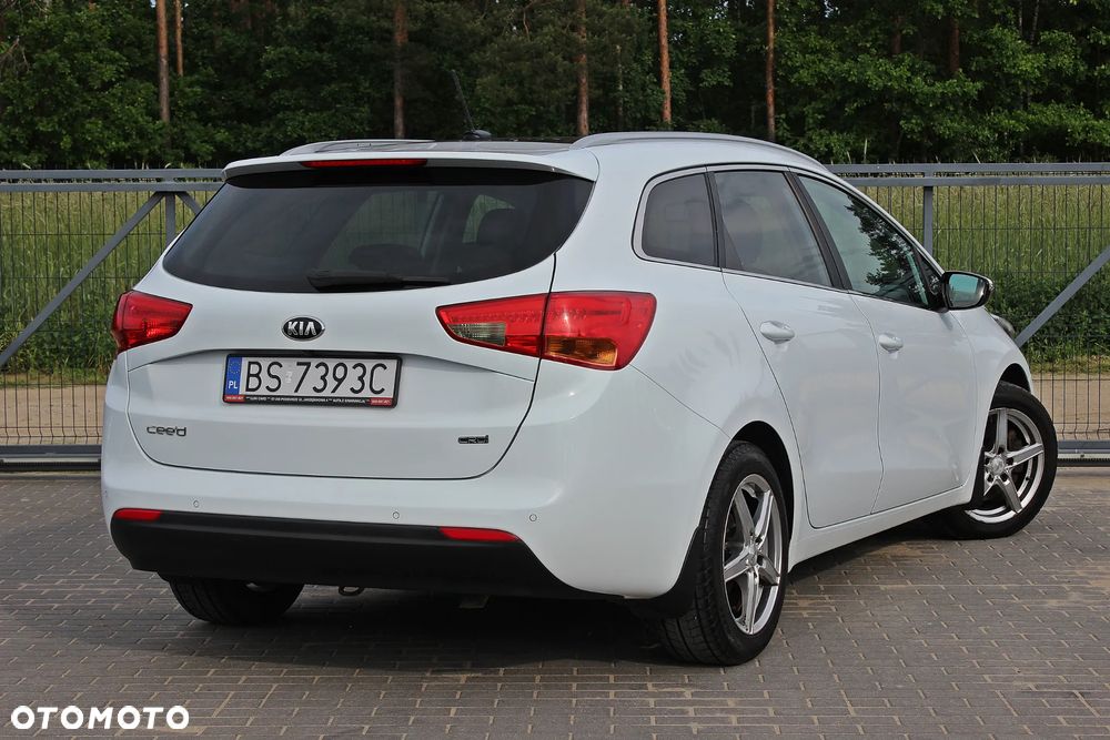 Kia Ceed 1.6 CRDi L Business Line - 16