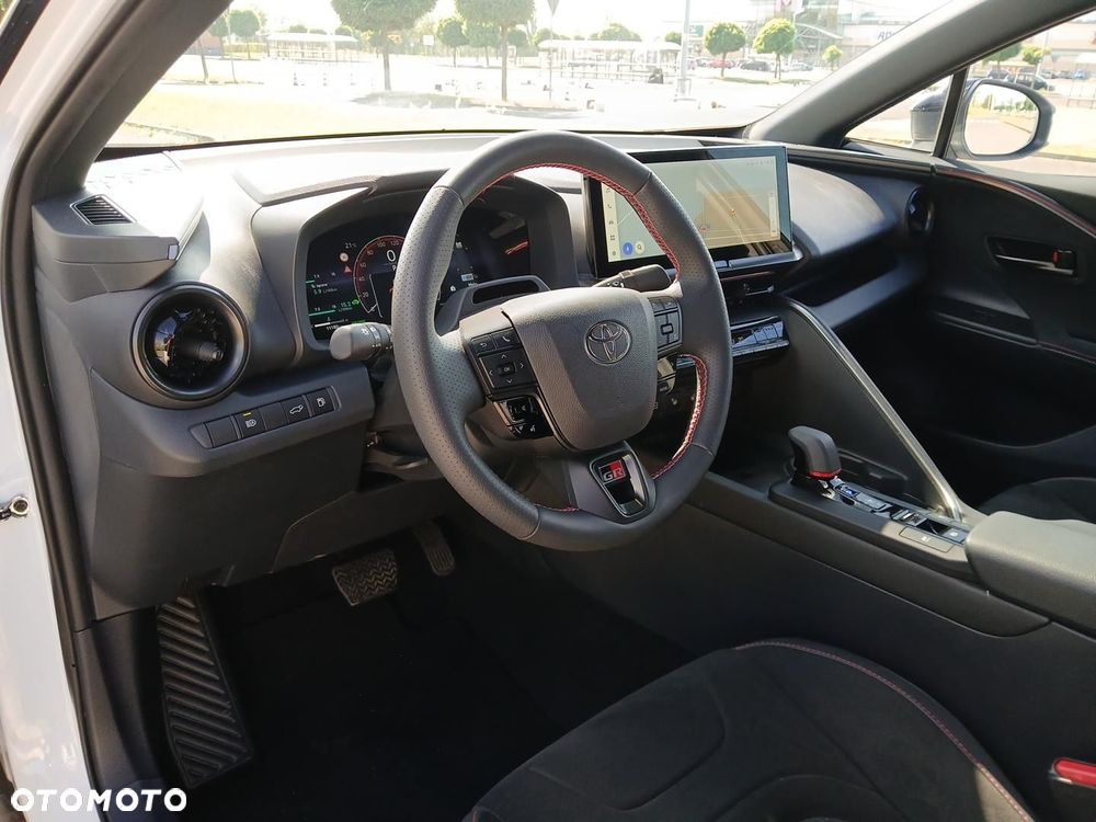 Toyota C-HR - 15