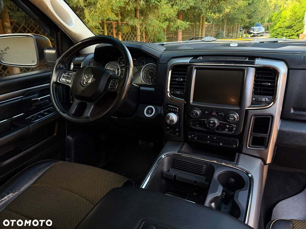 Dodge RAM - 28