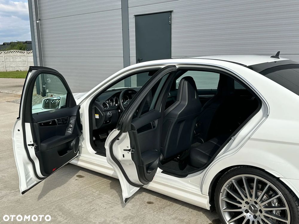 Mercedes-Benz Klasa C 63 AMG AMG SPEEDSHIFT MCT - 10