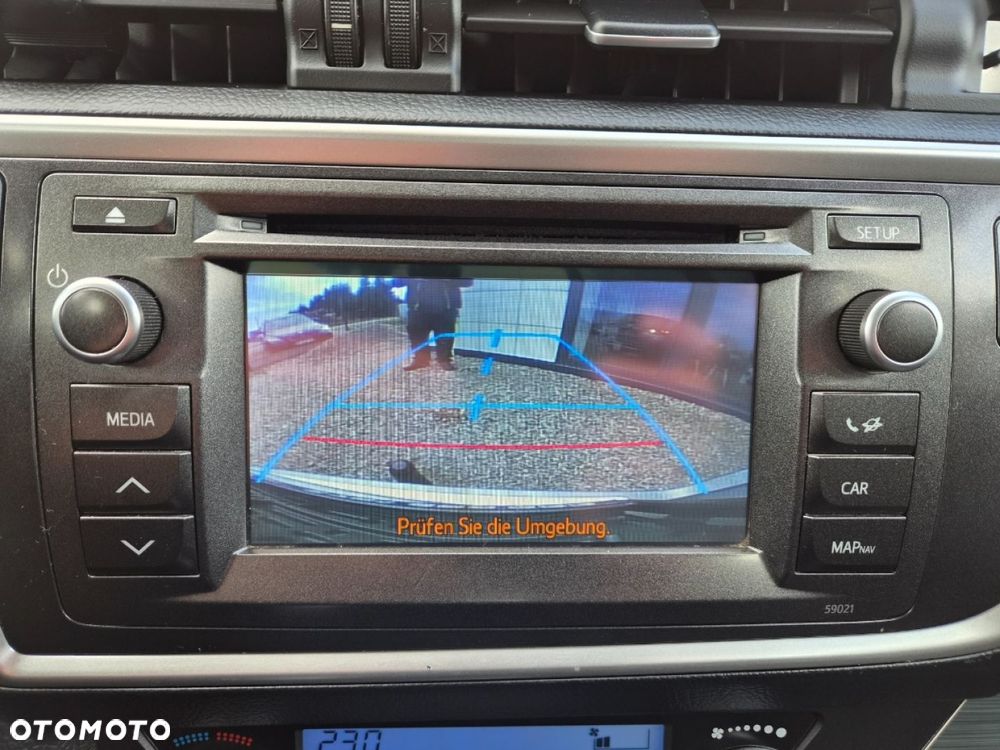 Toyota Auris - 14