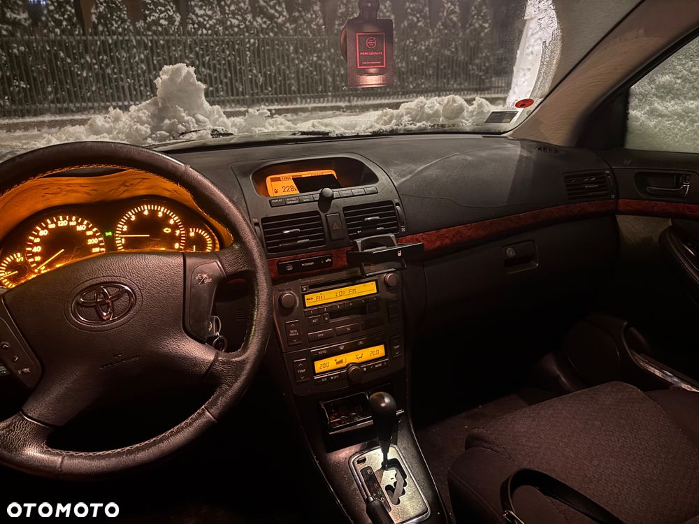 Toyota Avensis 1.8 VVT-i Automatik Sol - 5