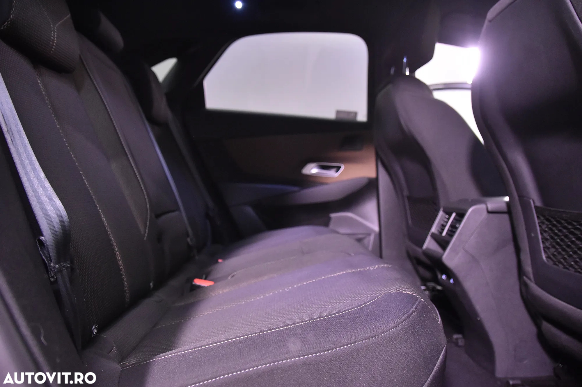 DS Automobiles DS 7 Crossback - 12