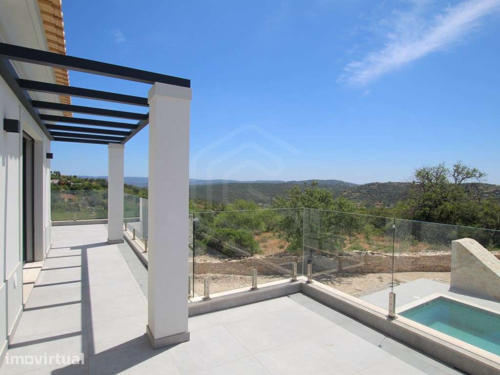 Moradia V4 de arquitetura moderna, Boliqueime, Algarve - Grande imagem: 3/37