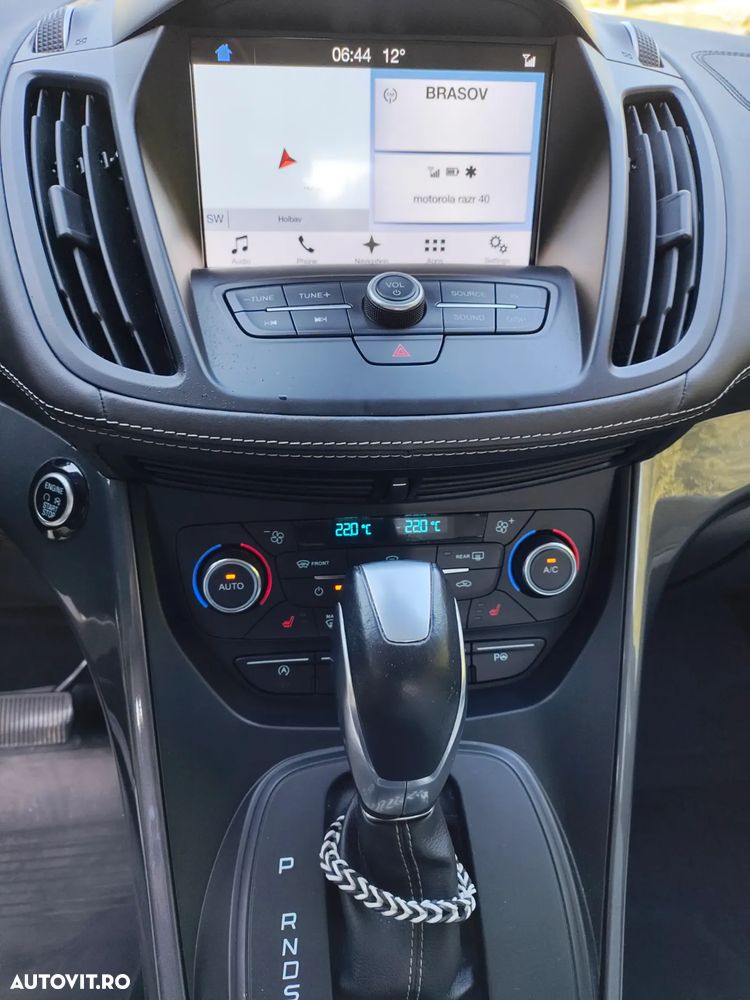 Ford Kuga 2.0 TDCi 4WD Powershift Vignale - 14