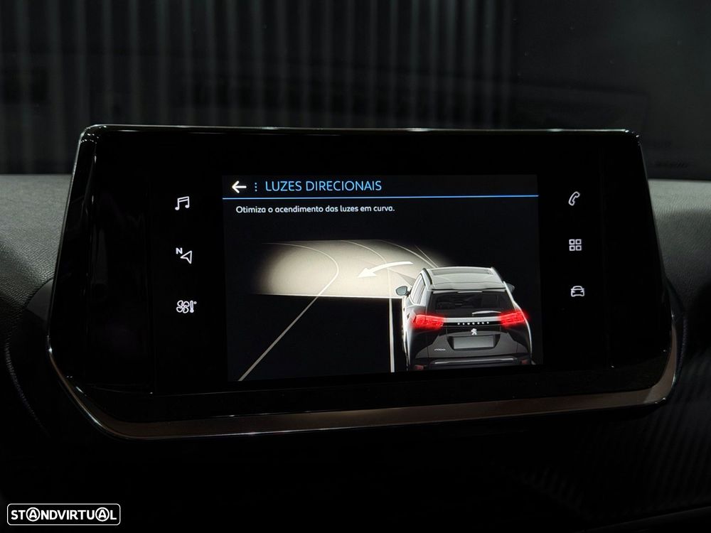 Peugeot 2008 1.2 PureTech Allure Pack - 26