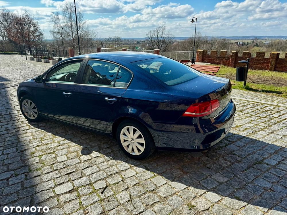 Volkswagen Passat - 3