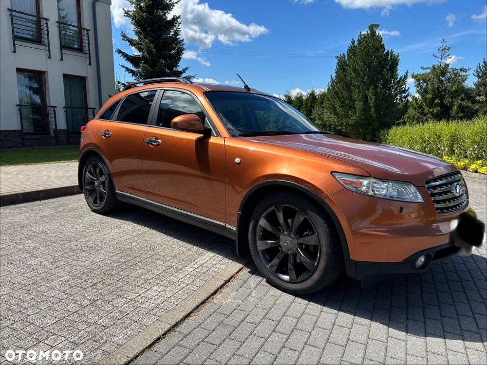 Infiniti FX - 1