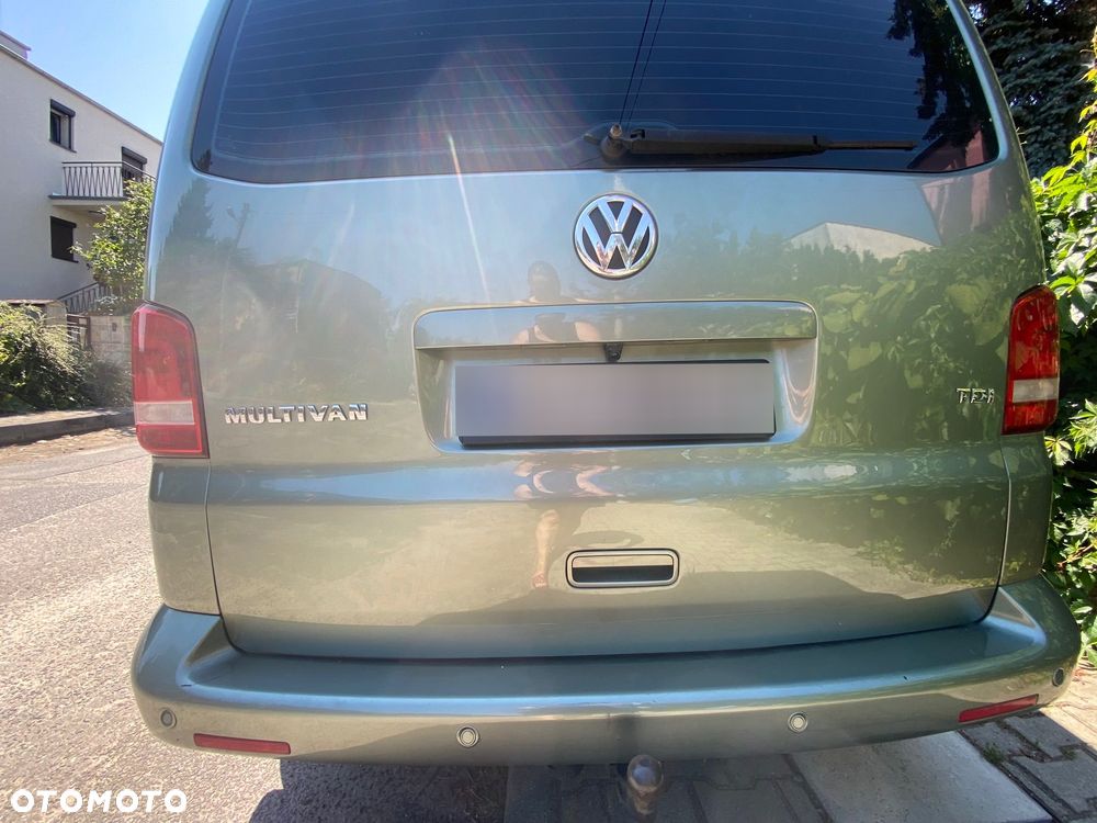 Volkswagen Multivan - 22