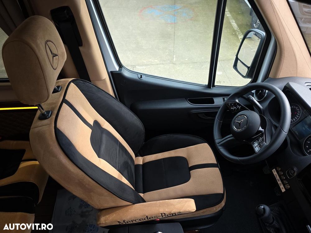 Mercedes-Benz Sprinter 517 - 21