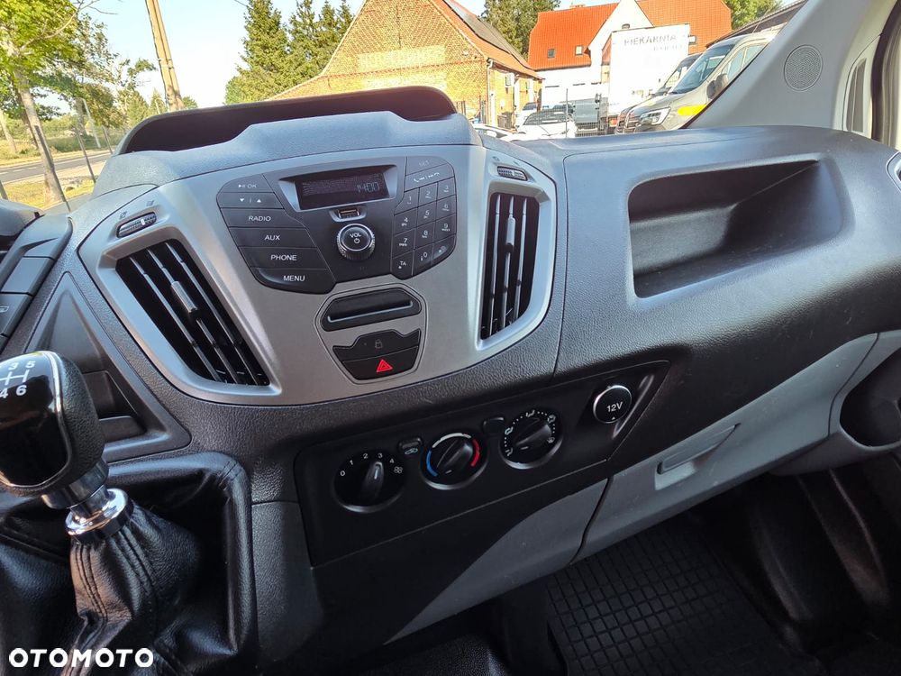 Ford TRANSIT CUSTOM - 21