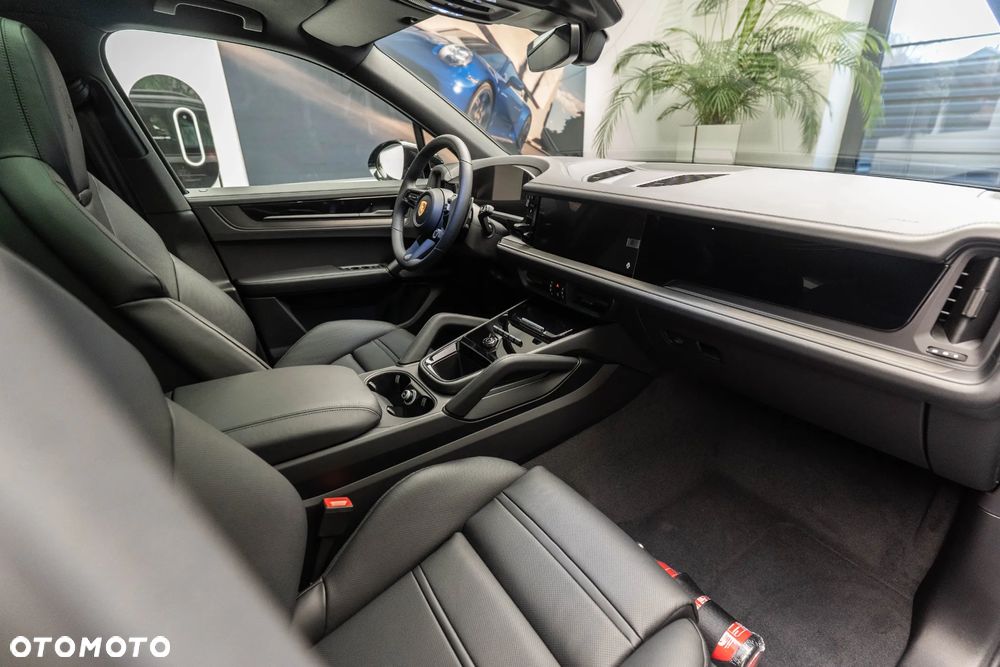 Porsche Cayenne Black Edition - 14