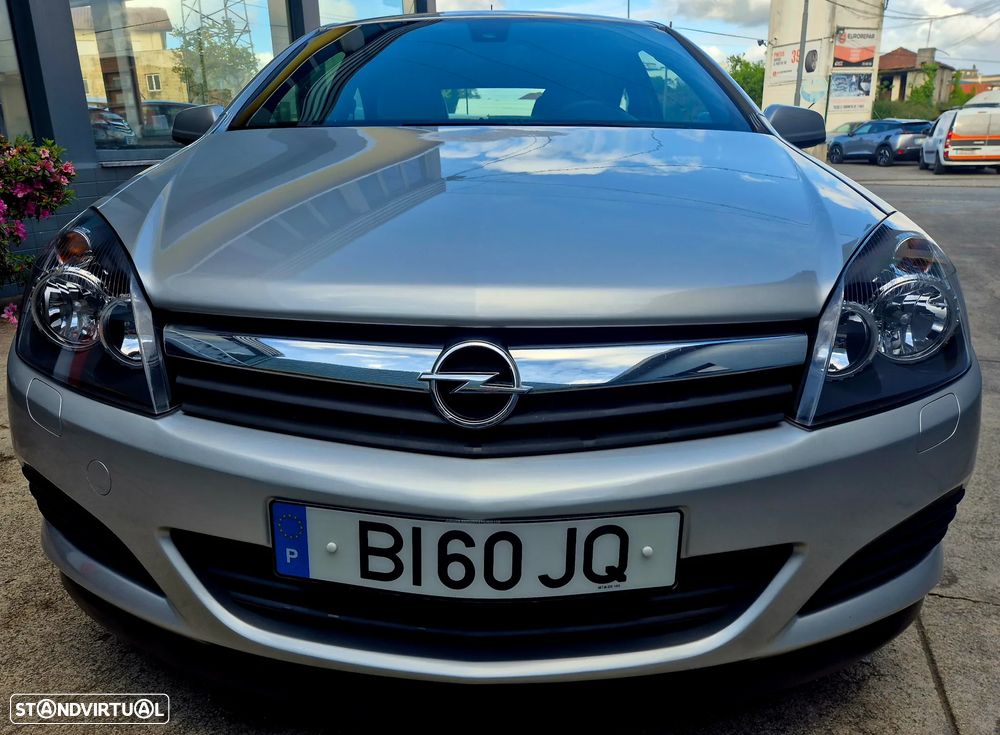 Opel Astra GTC 1.9 CDTI DPF Sport - 24
