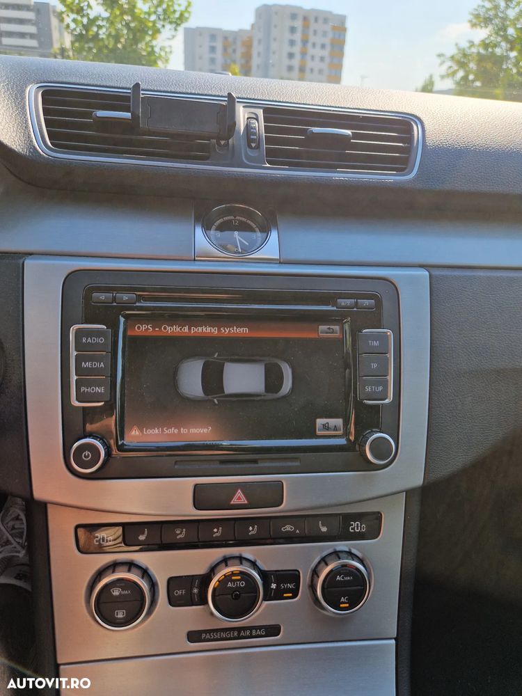 Volkswagen Passat CC - 16