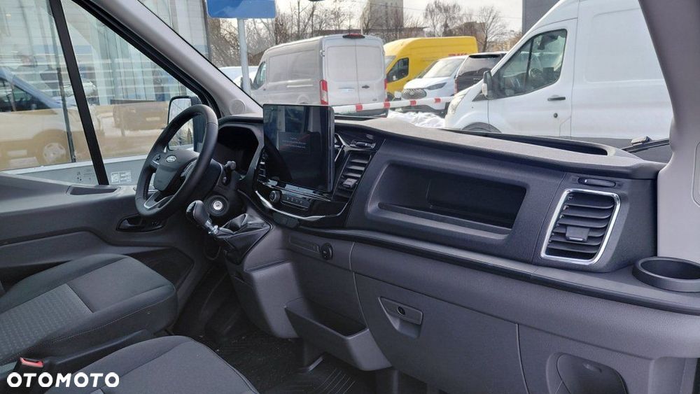 Ford Transit - 25
