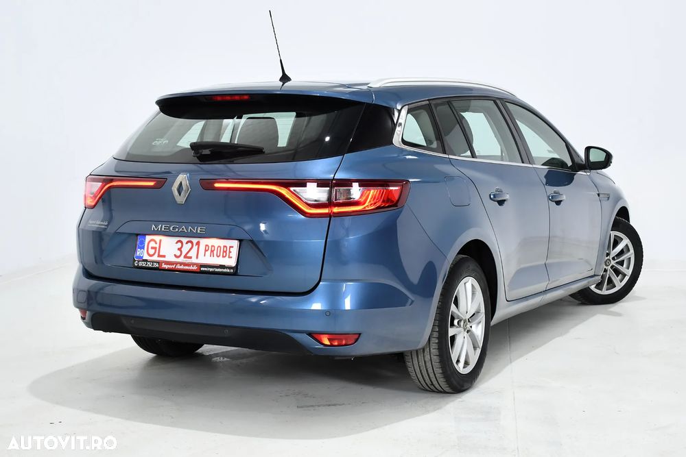 Renault Megane BLUE dCi Limited - 11