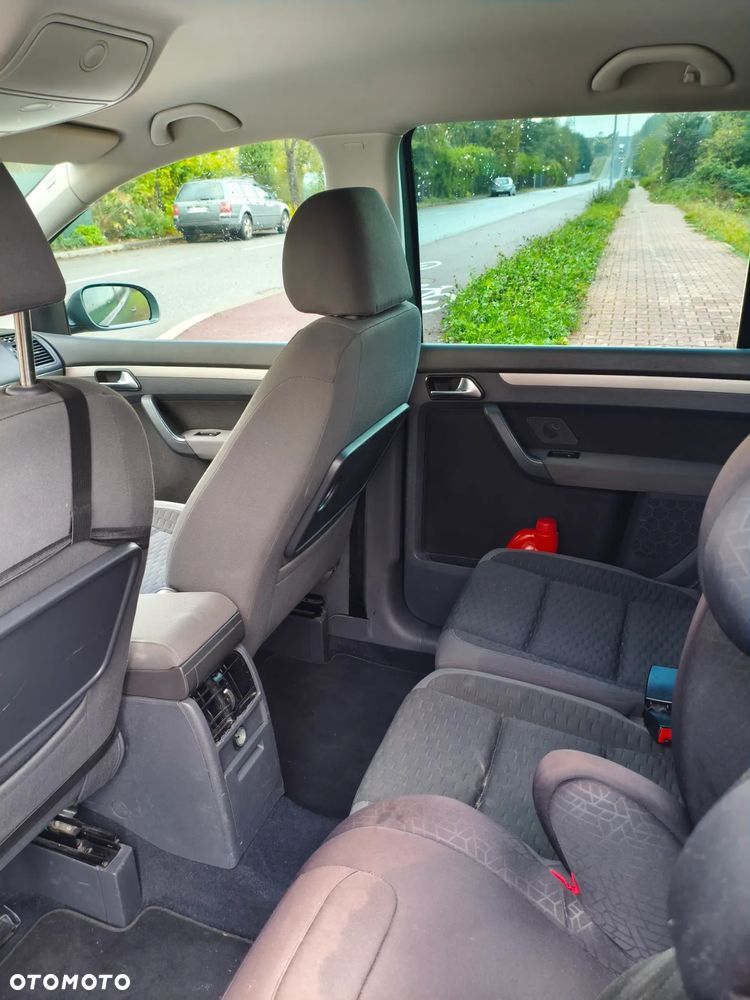 Volkswagen Touran 1.6 Trendline - 4