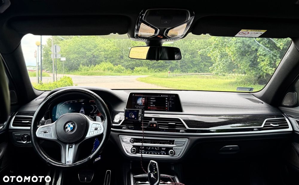 BMW Seria 7 740d xDrive sport - 9