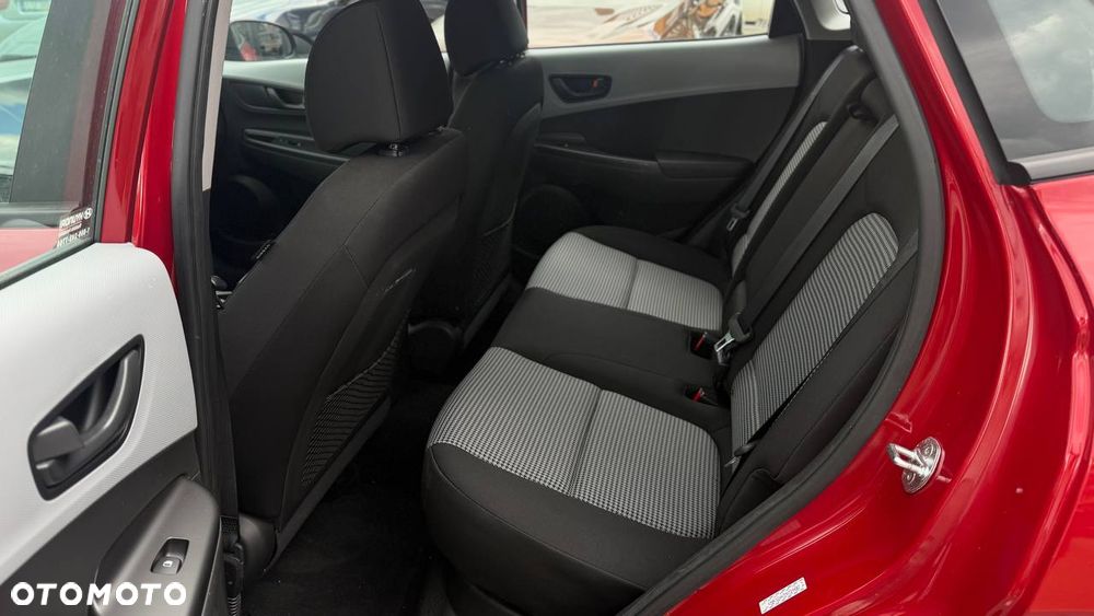 Hyundai Kona - 12