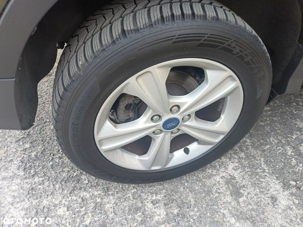 Ford Kuga 1.6 EcoBoost 2x4 Titanium - 25