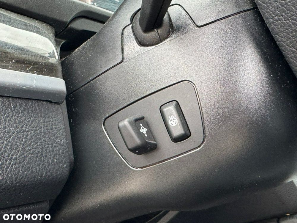 BMW Seria 5 528i Luxury Line - 18