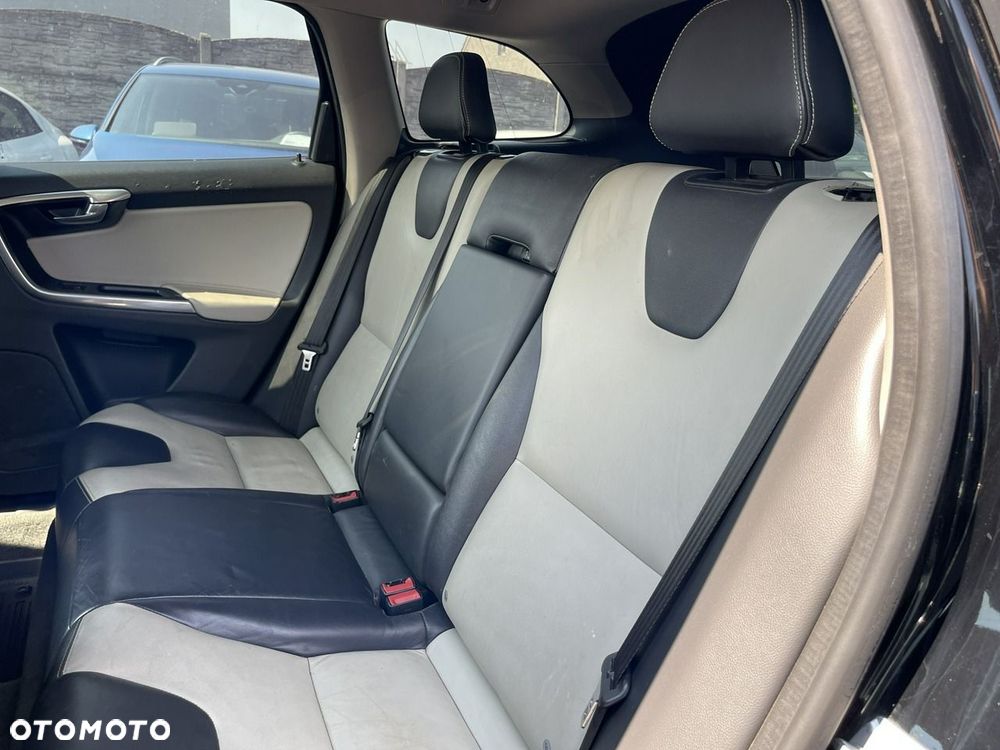 Volvo XC 60 - 10