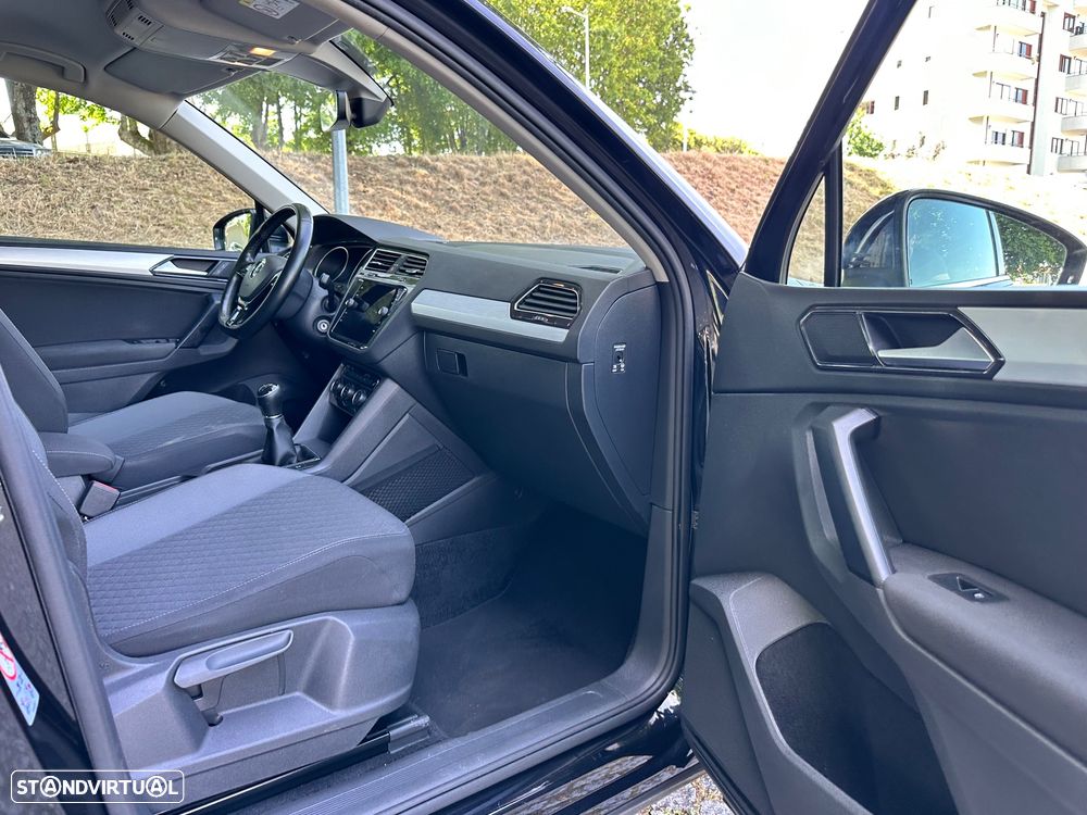 VW Tiguan 1.6 TDI Confortline - 32