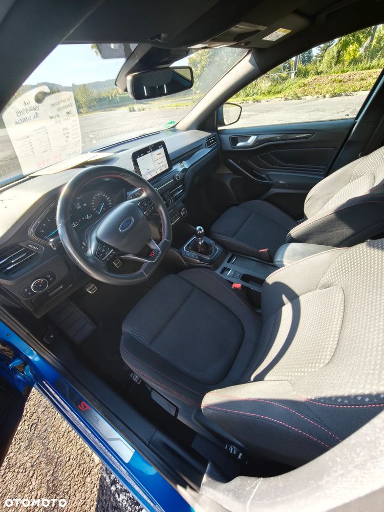 Ford Focus 1.0 EcoBoost Start-Stopp-System ST-LINE STYLE - 24