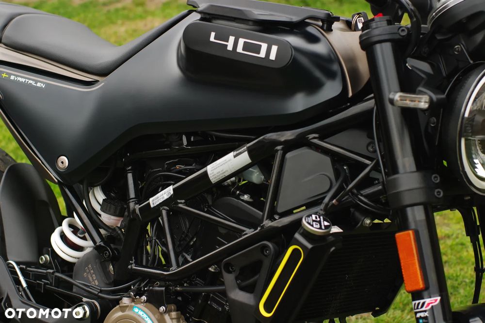 Husqvarna Svartpilen - 8