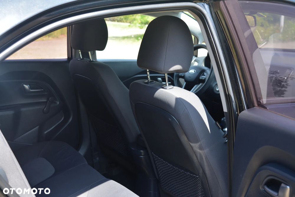Kia Rio 1.2 Edition 7 - 10