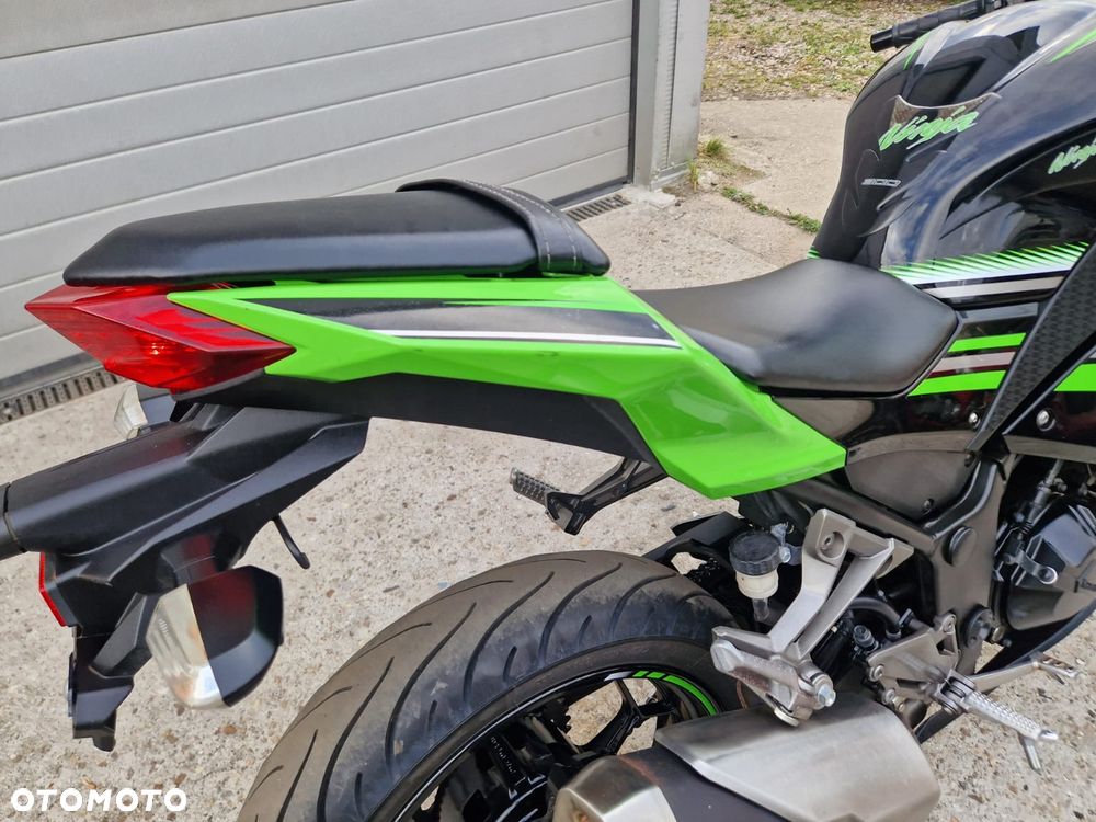 Kawasaki Ninja 300 ABS - 23