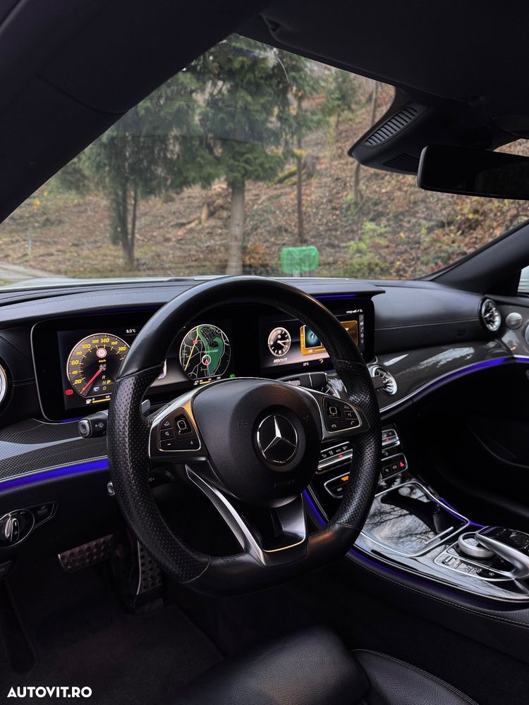 Mercedes-Benz E - 27