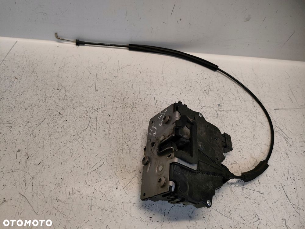 FIAT GRANDE PUNTO 05- ZAMEK LEWY PRZÓD 6-PIN 51797561 - 2