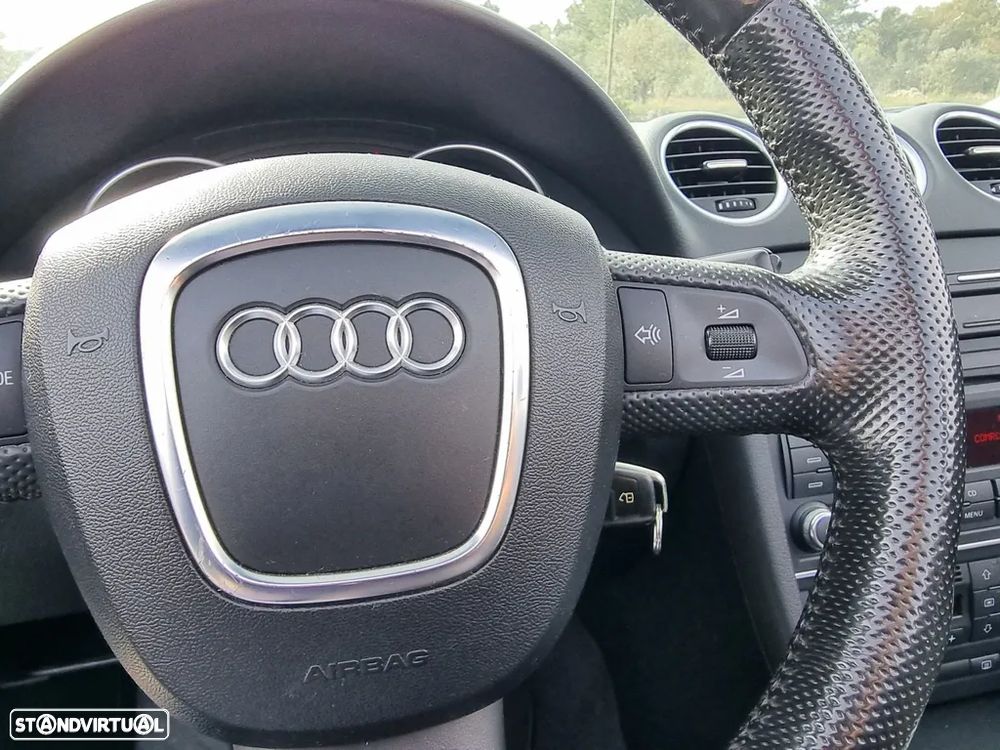 Audi A4 Cabrio 2.0 TDI Sport Multi. - 9