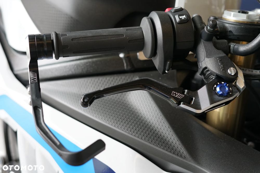 BMW S - 29